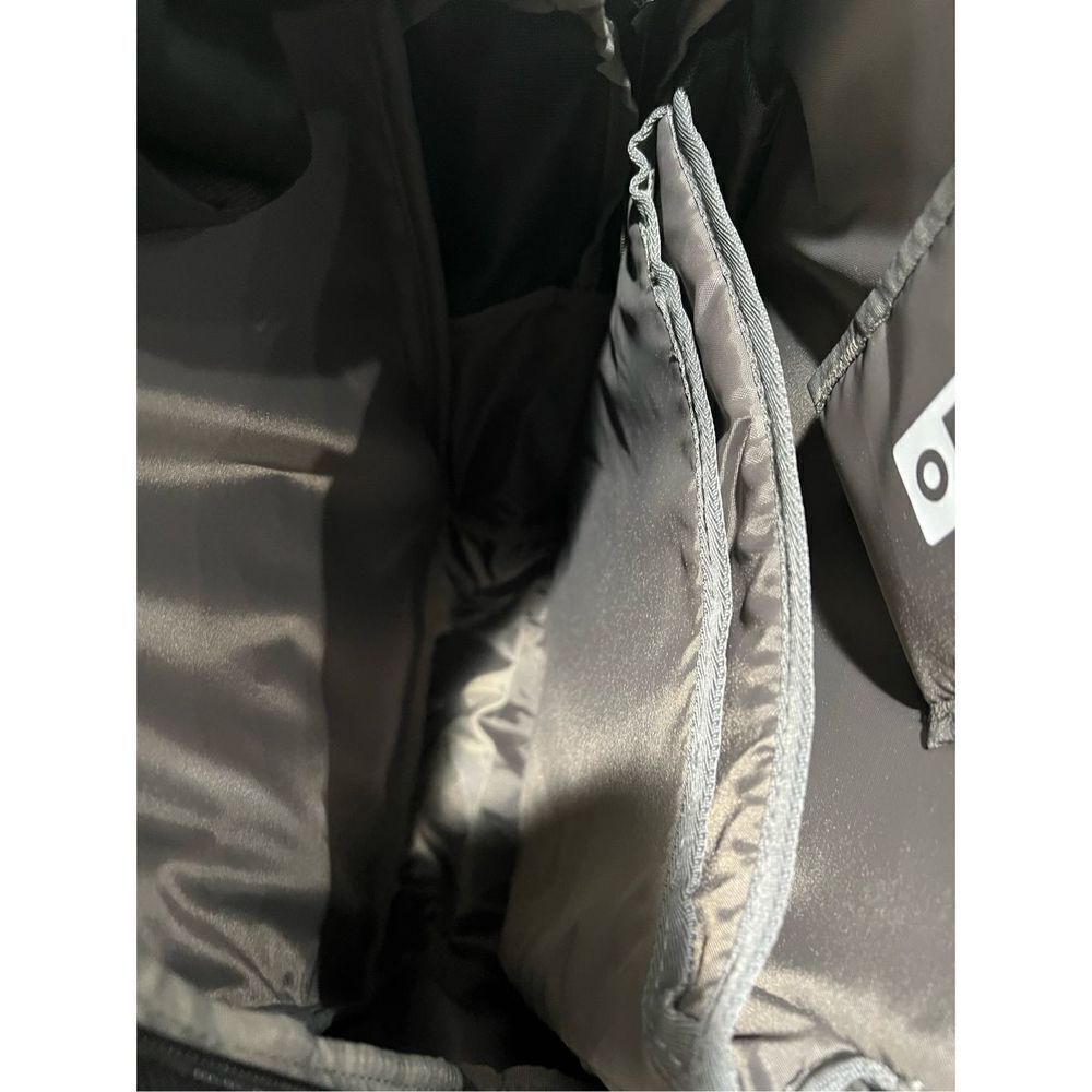 Targus 15.6" Legend IQ Backpack - Picture 8 of 9